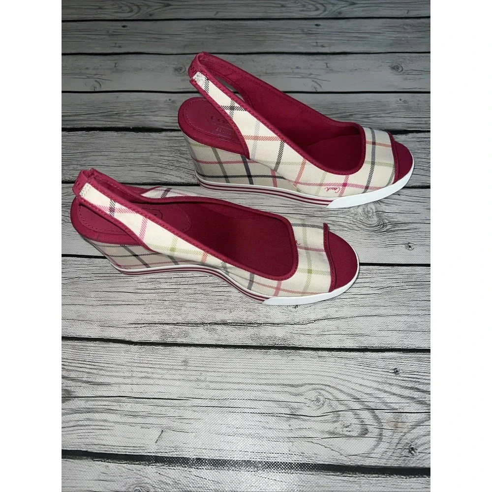 Coach Syndney White w Multicolor Stripes Hot Pink Trim w Wedge Sand Womens 9